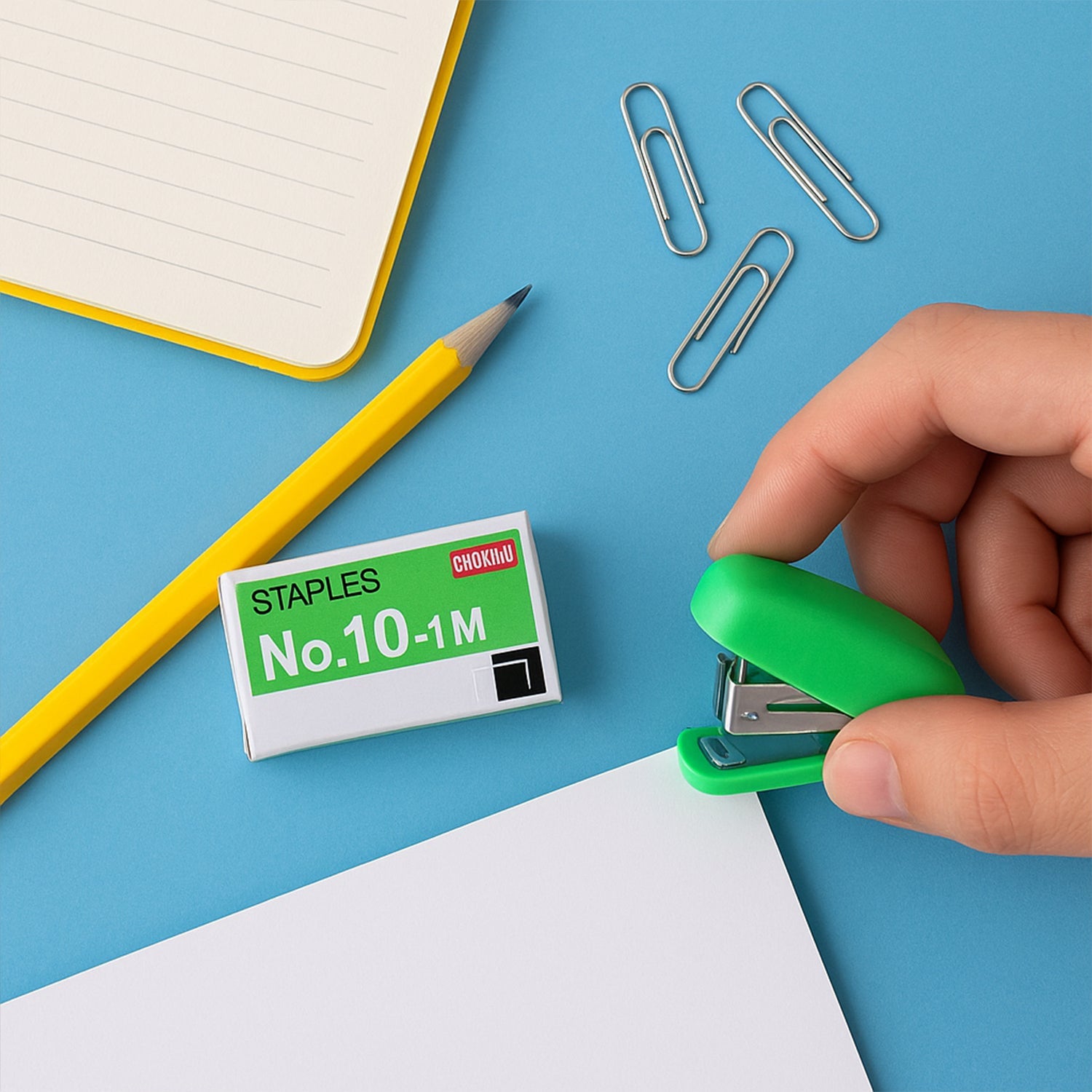 Mini Stapler with 1 Strip of Staples (1 Set) Mini Stapler with 1 Strip of Staples (1 Set)